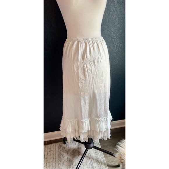 Dosa 100% Silk Ruffle Slip  Skirt Sz Small (Sz 1) - Picture 1 of 7